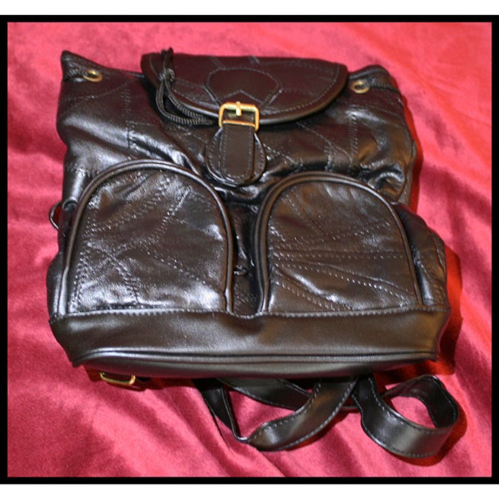 Genuine Lambskin Leather Ladies Backpack / Purse from Maxam - NWT